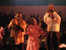 Bi Kidude - Samba Mapamgala - Busara 2009 Bi Kidude - Samba Mapamgala - Busara 2009